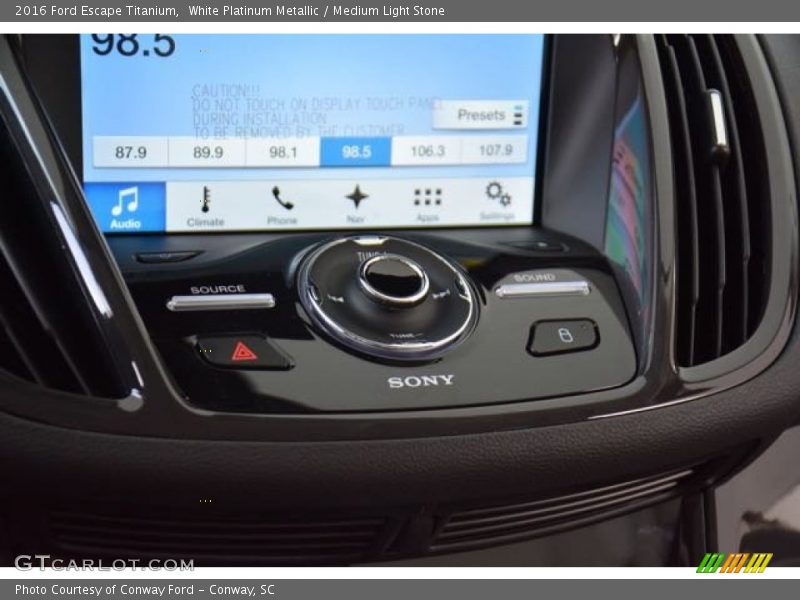 White Platinum Metallic / Medium Light Stone 2016 Ford Escape Titanium