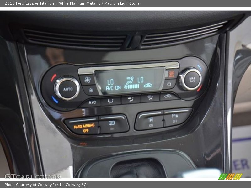 White Platinum Metallic / Medium Light Stone 2016 Ford Escape Titanium