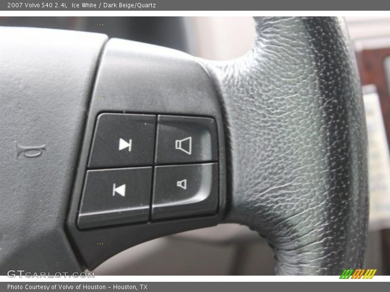 Ice White / Dark Beige/Quartz 2007 Volvo S40 2.4i