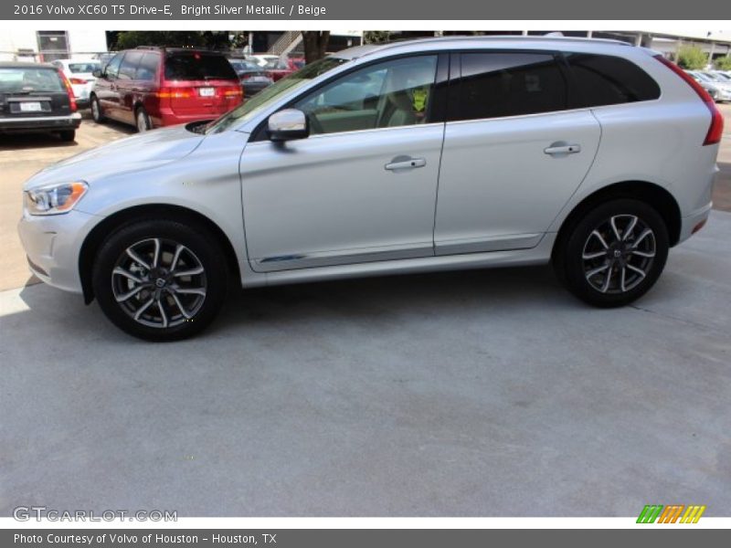 Bright Silver Metallic / Beige 2016 Volvo XC60 T5 Drive-E