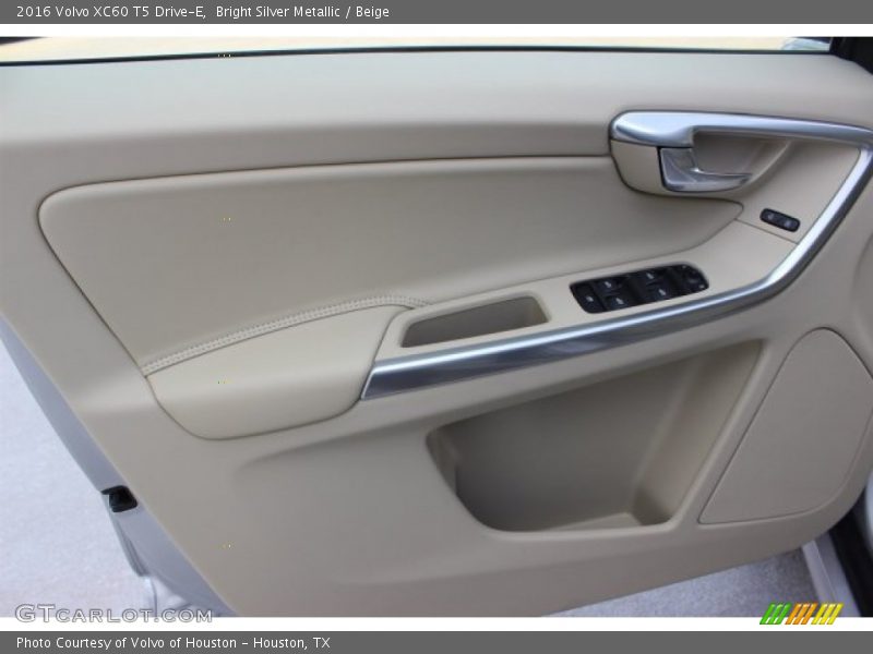 Bright Silver Metallic / Beige 2016 Volvo XC60 T5 Drive-E