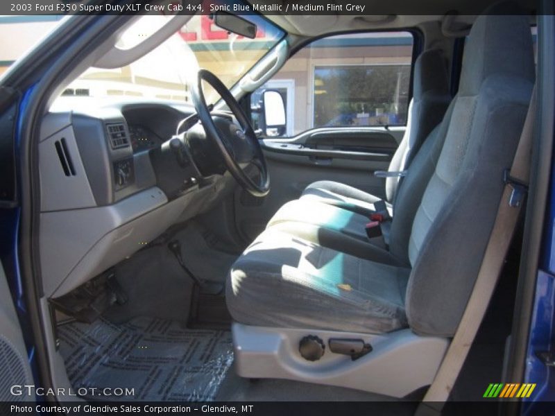 Sonic Blue Metallic / Medium Flint Grey 2003 Ford F250 Super Duty XLT Crew Cab 4x4