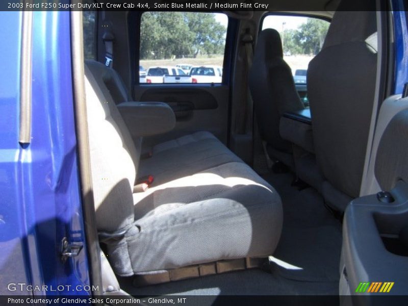 Sonic Blue Metallic / Medium Flint Grey 2003 Ford F250 Super Duty XLT Crew Cab 4x4
