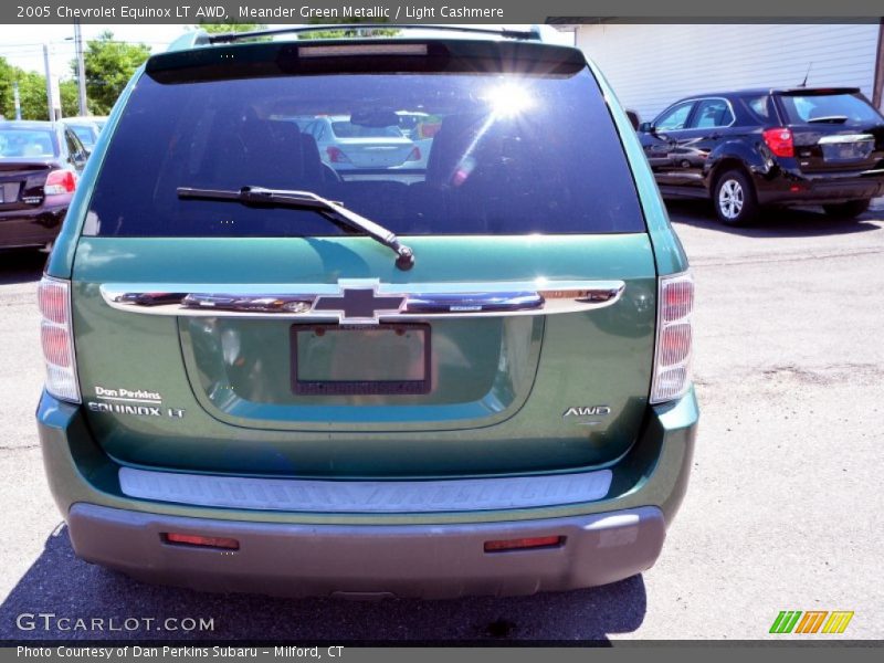 Meander Green Metallic / Light Cashmere 2005 Chevrolet Equinox LT AWD