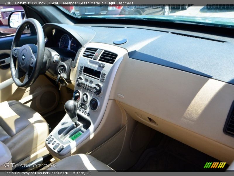 Meander Green Metallic / Light Cashmere 2005 Chevrolet Equinox LT AWD