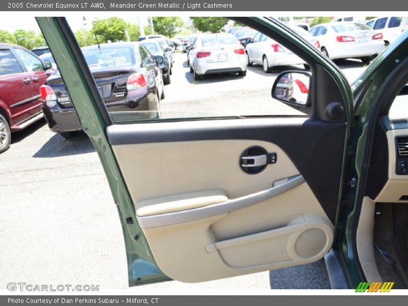 Meander Green Metallic / Light Cashmere 2005 Chevrolet Equinox LT AWD