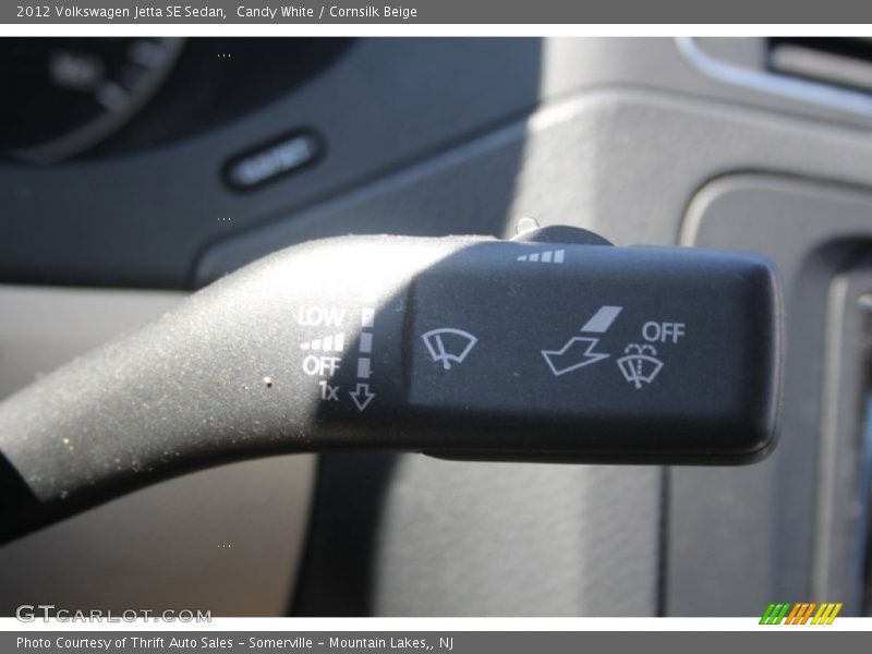 Candy White / Cornsilk Beige 2012 Volkswagen Jetta SE Sedan