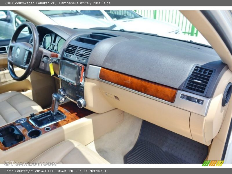 Campanella White / Pure Beige 2004 Volkswagen Touareg V6