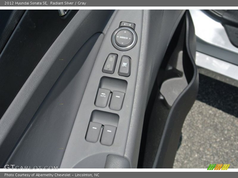 Radiant Silver / Gray 2012 Hyundai Sonata SE