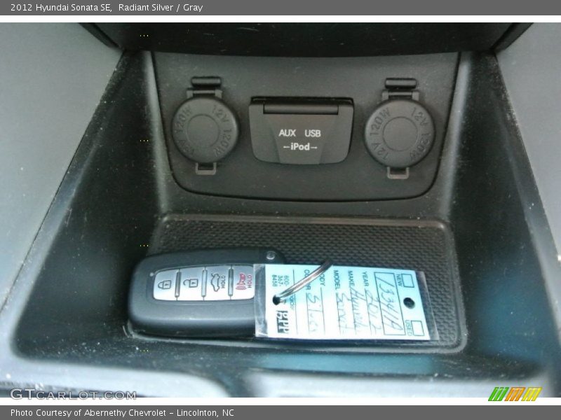 Radiant Silver / Gray 2012 Hyundai Sonata SE