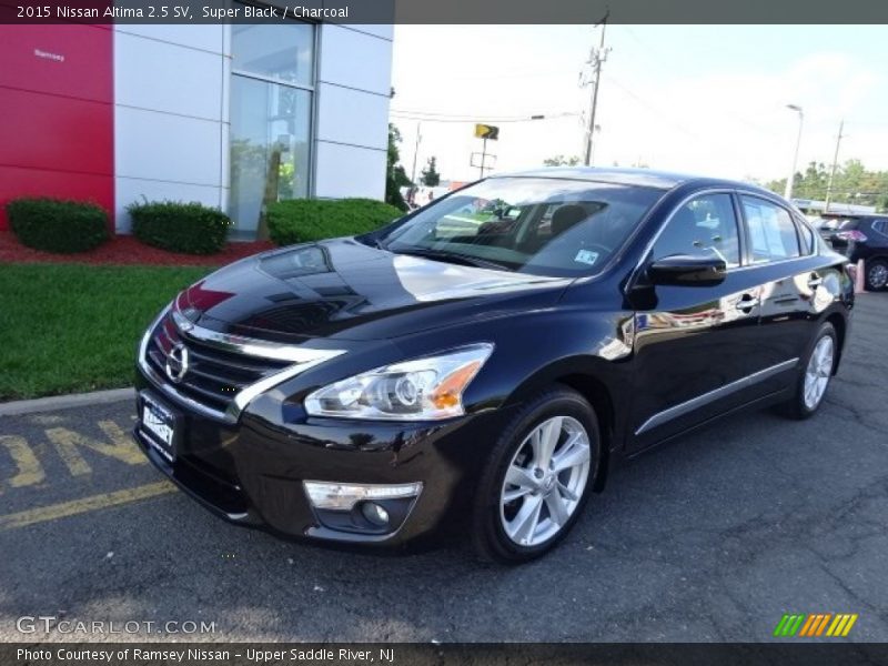 Super Black / Charcoal 2015 Nissan Altima 2.5 SV
