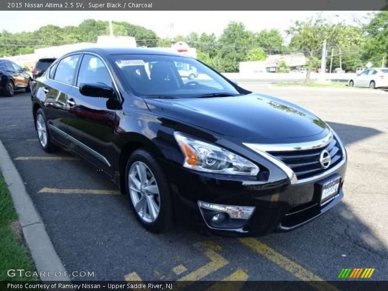 Super Black / Charcoal 2015 Nissan Altima 2.5 SV