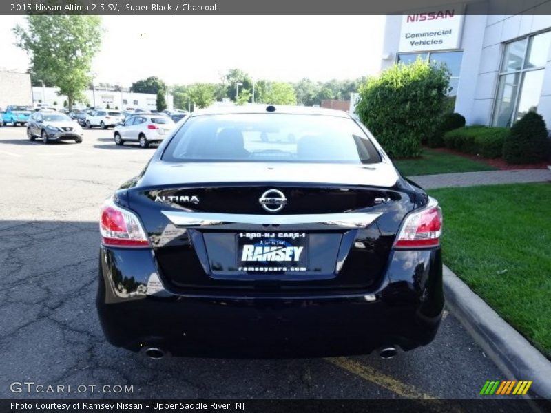 Super Black / Charcoal 2015 Nissan Altima 2.5 SV