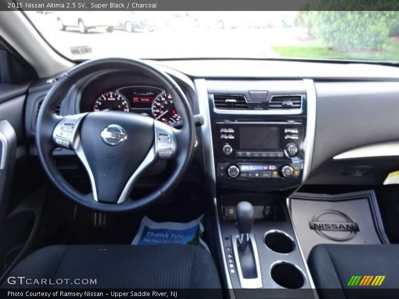 Super Black / Charcoal 2015 Nissan Altima 2.5 SV