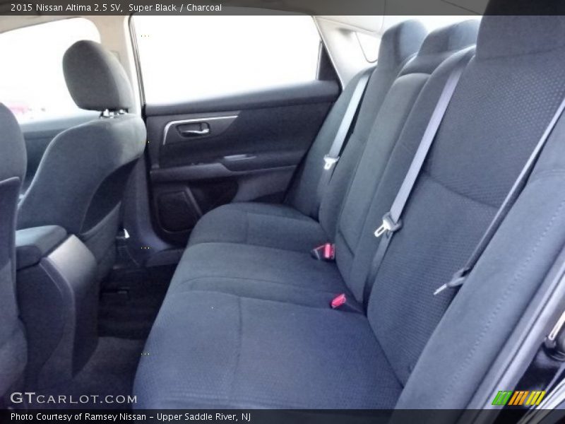 Super Black / Charcoal 2015 Nissan Altima 2.5 SV