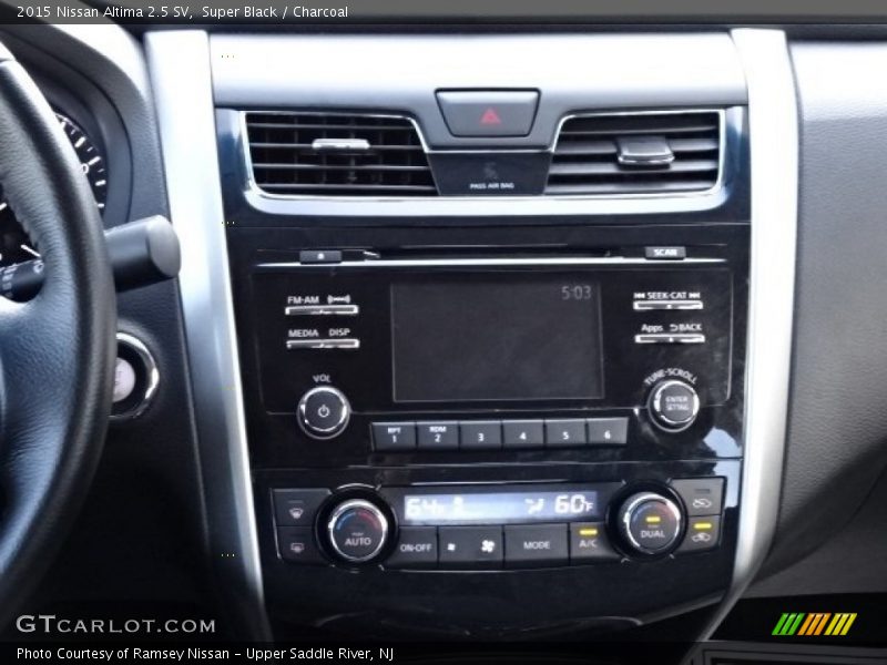 Super Black / Charcoal 2015 Nissan Altima 2.5 SV