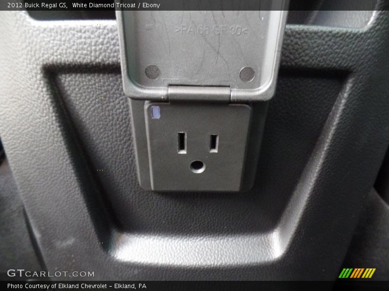 White Diamond Tricoat / Ebony 2012 Buick Regal GS