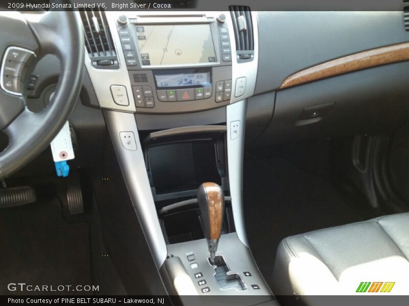 Bright Silver / Cocoa 2009 Hyundai Sonata Limited V6