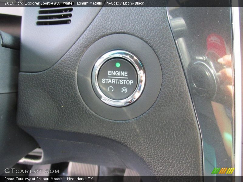 White Platinum Metallic Tri-Coat / Ebony Black 2016 Ford Explorer Sport 4WD