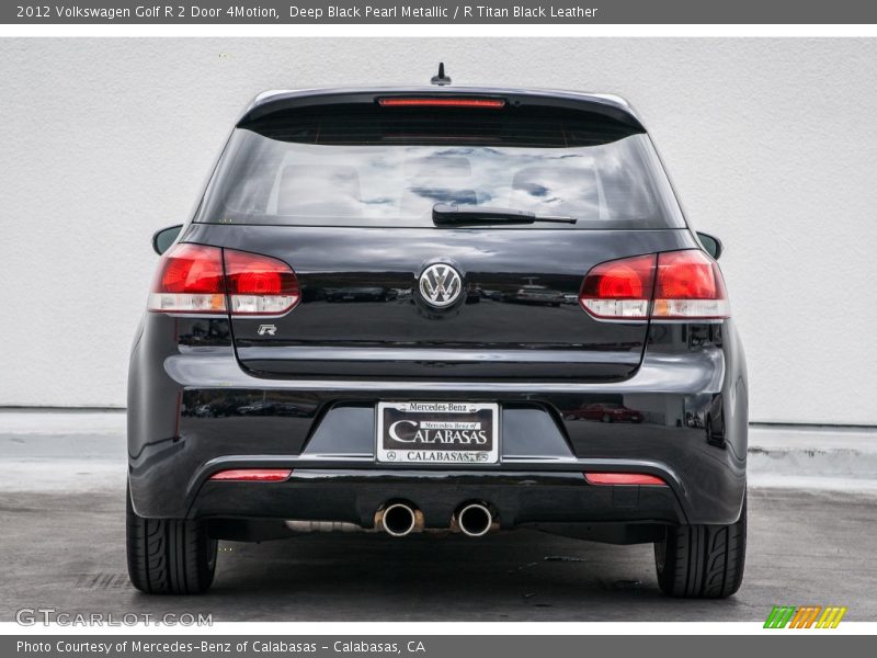 Deep Black Pearl Metallic / R Titan Black Leather 2012 Volkswagen Golf R 2 Door 4Motion