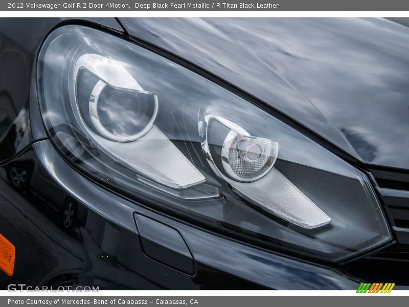 Deep Black Pearl Metallic / R Titan Black Leather 2012 Volkswagen Golf R 2 Door 4Motion