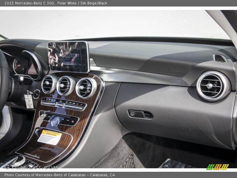Polar White / Silk Beige/Black 2015 Mercedes-Benz C 300