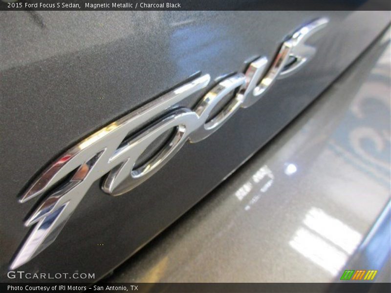 Magnetic Metallic / Charcoal Black 2015 Ford Focus S Sedan