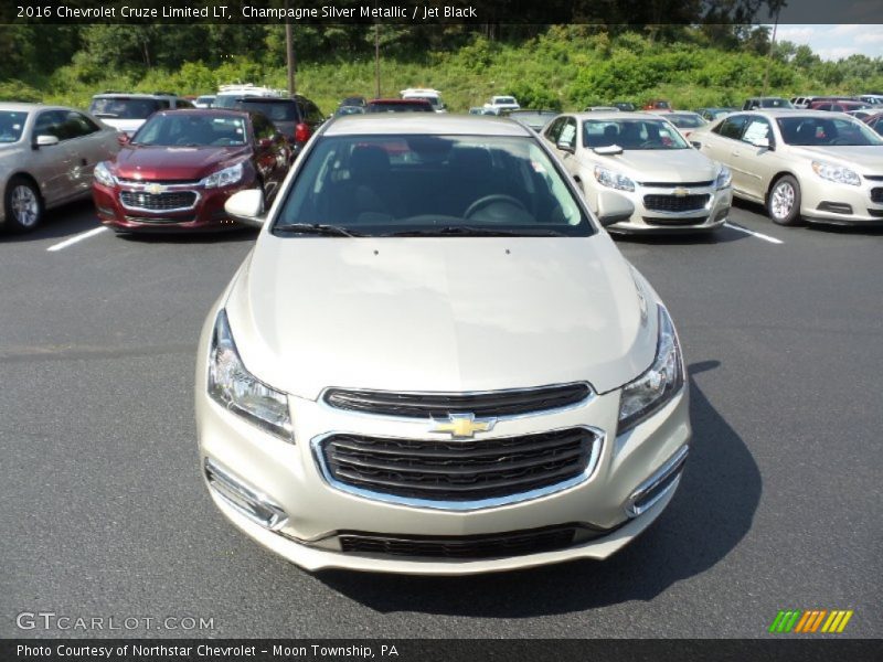 Champagne Silver Metallic / Jet Black 2016 Chevrolet Cruze Limited LT
