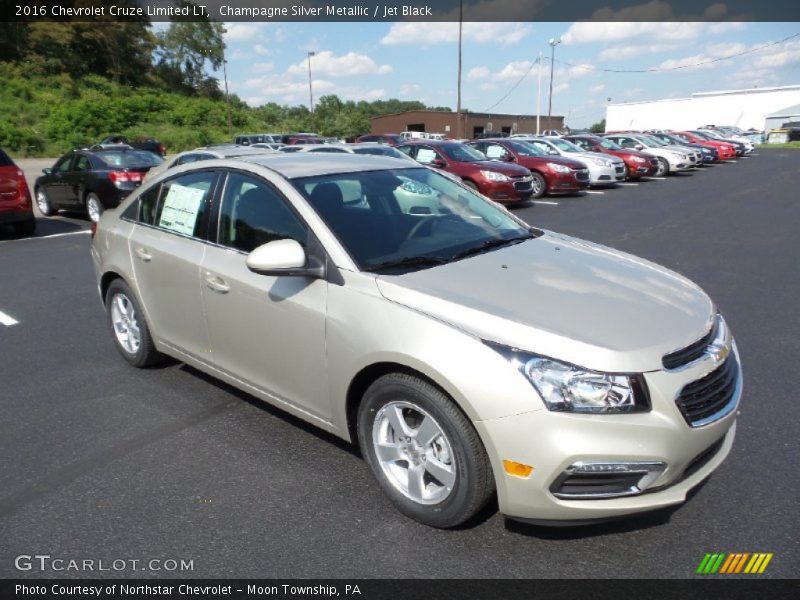 Champagne Silver Metallic / Jet Black 2016 Chevrolet Cruze Limited LT