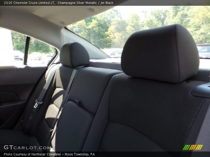 Champagne Silver Metallic / Jet Black 2016 Chevrolet Cruze Limited LT
