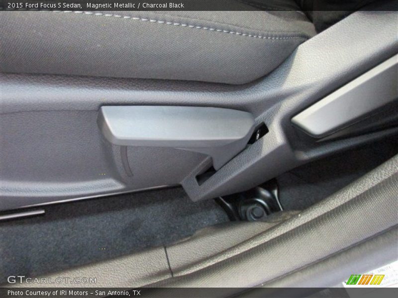Magnetic Metallic / Charcoal Black 2015 Ford Focus S Sedan