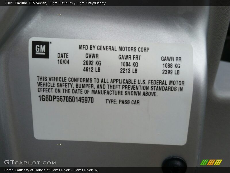 Light Platinum / Light Gray/Ebony 2005 Cadillac CTS Sedan