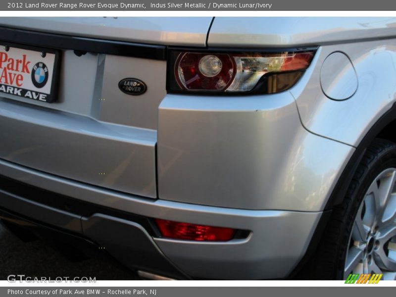 Indus Silver Metallic / Dynamic Lunar/Ivory 2012 Land Rover Range Rover Evoque Dynamic