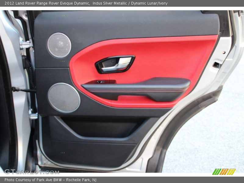 Indus Silver Metallic / Dynamic Lunar/Ivory 2012 Land Rover Range Rover Evoque Dynamic