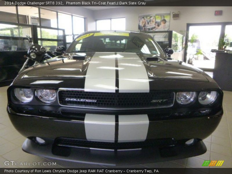 Phantom Black Tri-Coat Pearl / Dark Slate Gray 2014 Dodge Challenger SRT8 392
