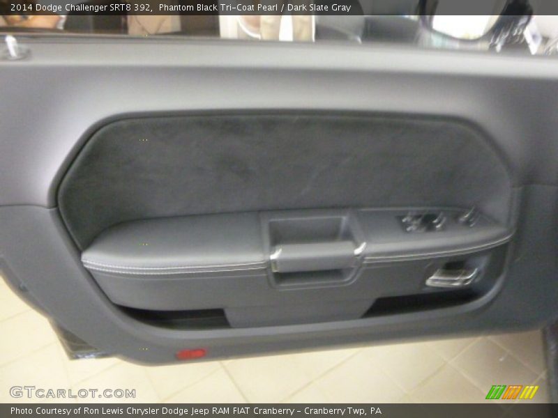 Phantom Black Tri-Coat Pearl / Dark Slate Gray 2014 Dodge Challenger SRT8 392