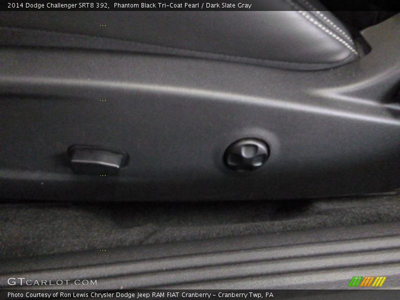 Phantom Black Tri-Coat Pearl / Dark Slate Gray 2014 Dodge Challenger SRT8 392