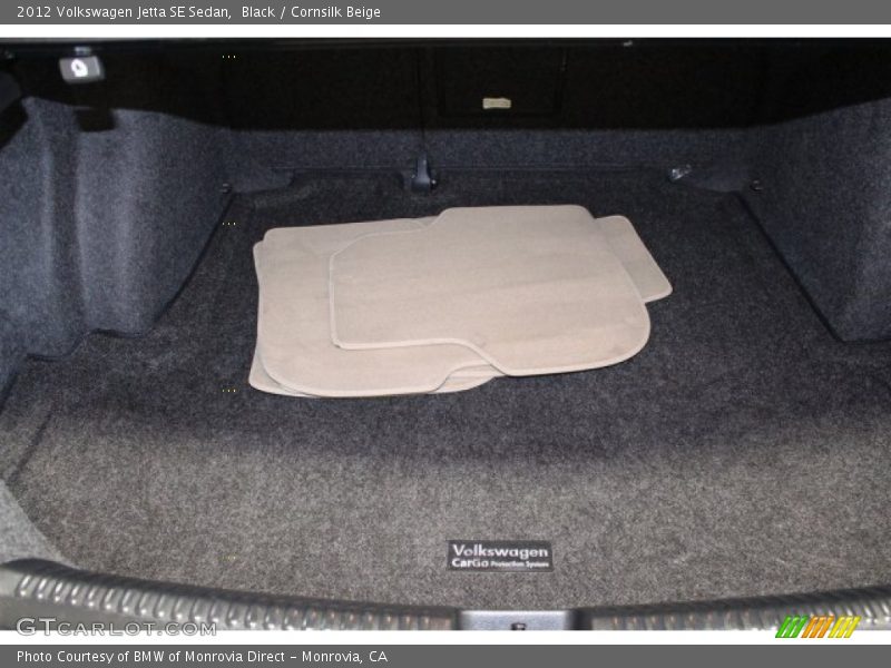 Black / Cornsilk Beige 2012 Volkswagen Jetta SE Sedan