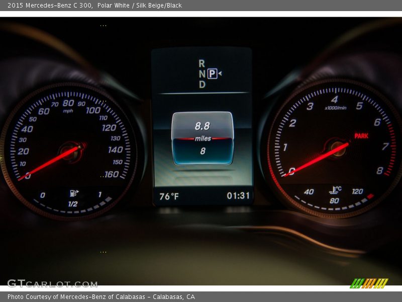 Polar White / Silk Beige/Black 2015 Mercedes-Benz C 300