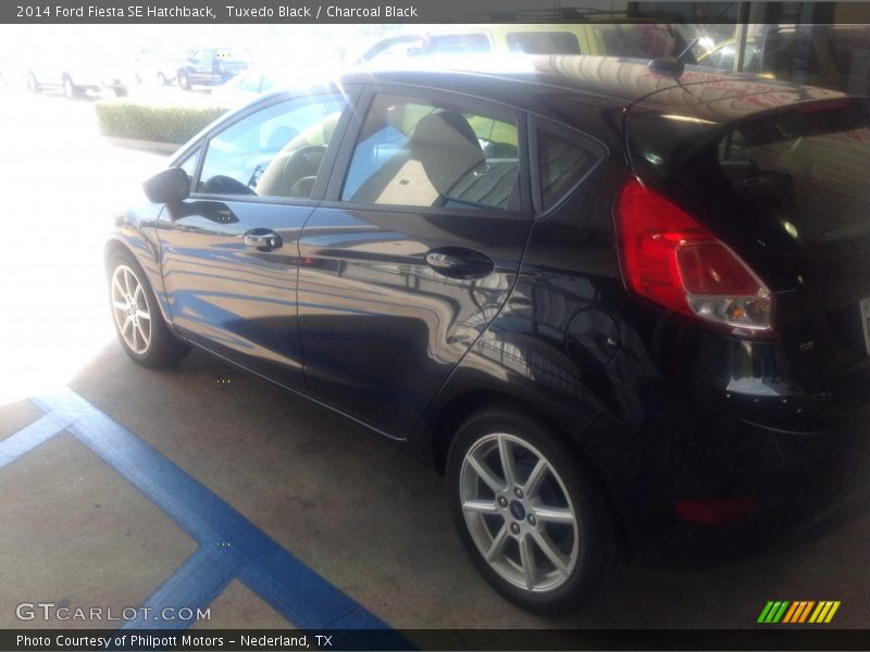 Tuxedo Black / Charcoal Black 2014 Ford Fiesta SE Hatchback