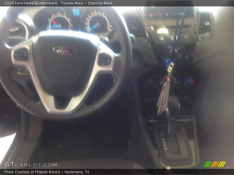 Tuxedo Black / Charcoal Black 2014 Ford Fiesta SE Hatchback