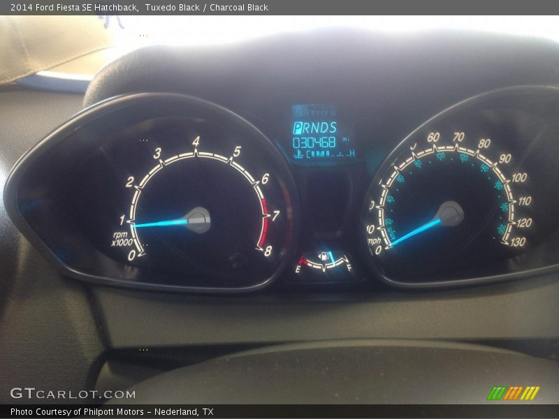 Tuxedo Black / Charcoal Black 2014 Ford Fiesta SE Hatchback