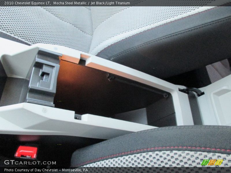 Mocha Steel Metallic / Jet Black/Light Titanium 2010 Chevrolet Equinox LT