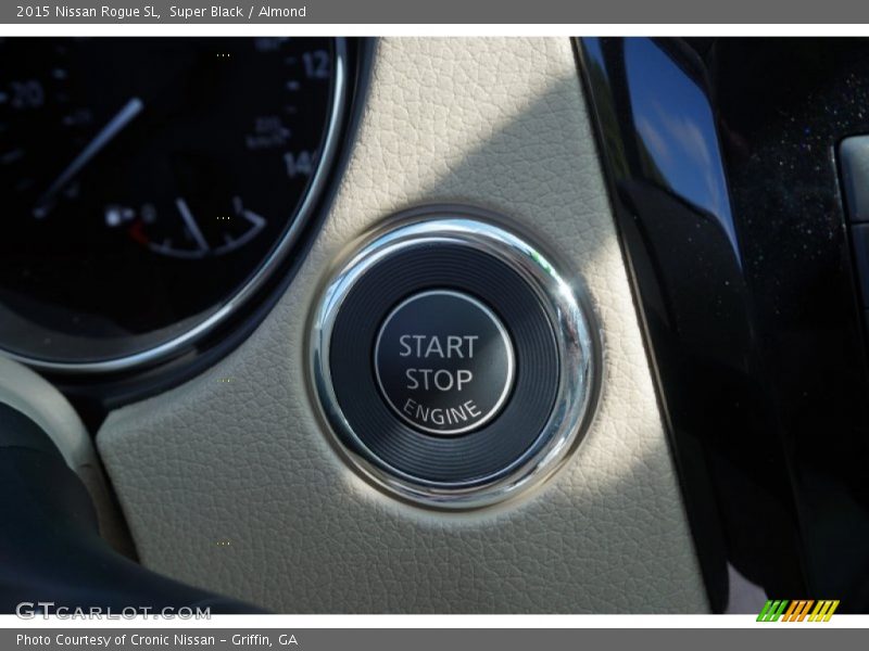 Super Black / Almond 2015 Nissan Rogue SL