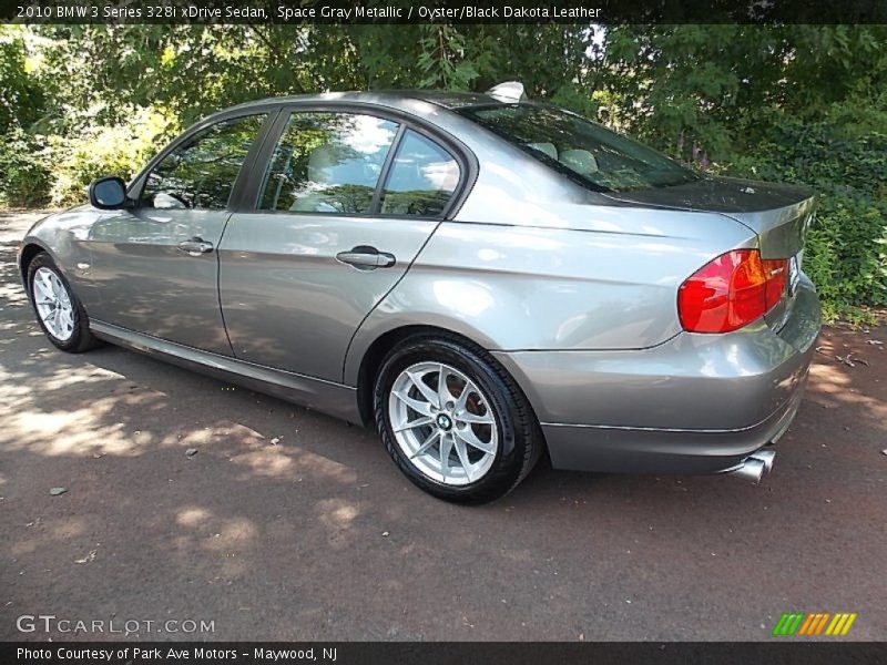Space Gray Metallic / Oyster/Black Dakota Leather 2010 BMW 3 Series 328i xDrive Sedan