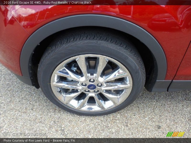 Ruby Red Metallic / Charcoal Black 2016 Ford Escape SE 4WD