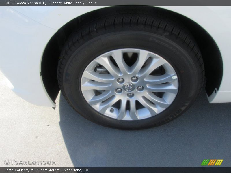 Blizzard White Pearl / Bisque 2015 Toyota Sienna XLE