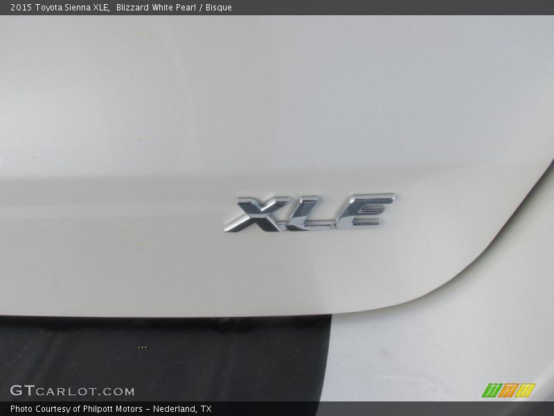 Blizzard White Pearl / Bisque 2015 Toyota Sienna XLE