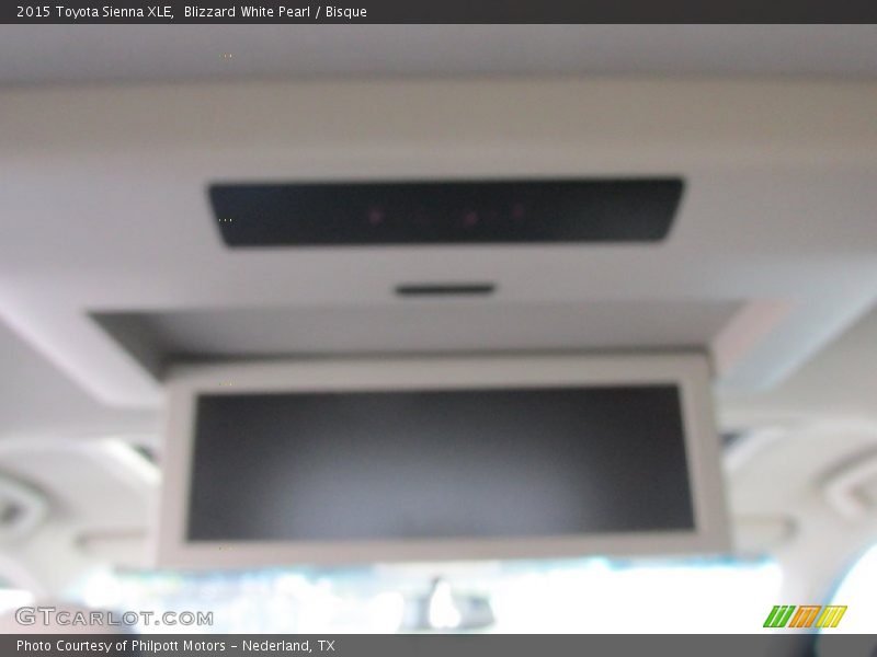 Blizzard White Pearl / Bisque 2015 Toyota Sienna XLE