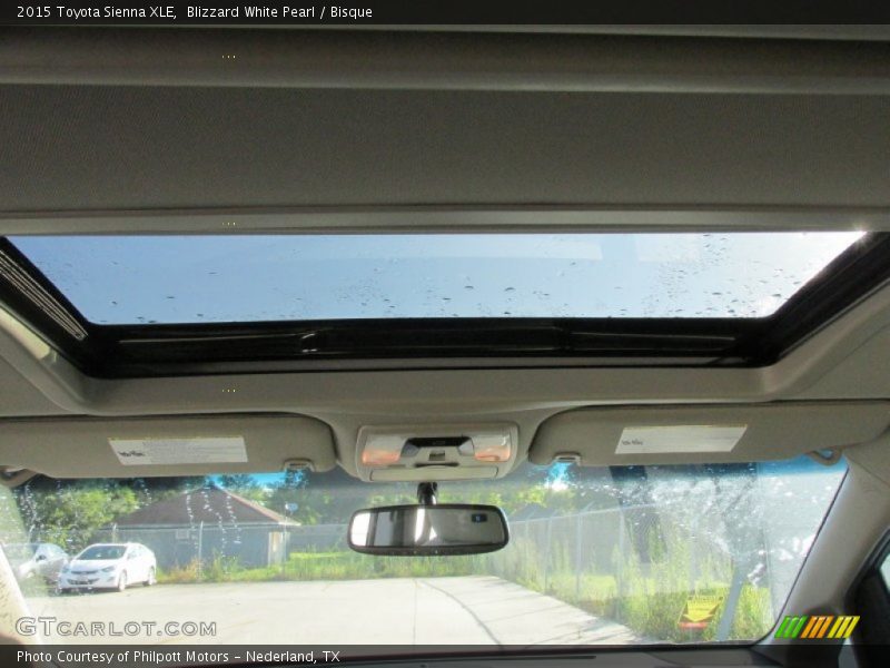 Blizzard White Pearl / Bisque 2015 Toyota Sienna XLE